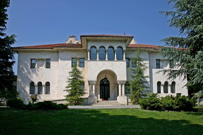 Королевский дворец