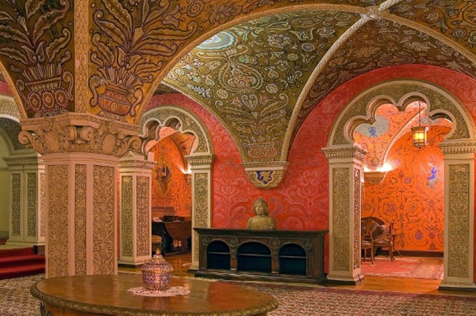 Интерьер дворца, спроектированный Красновым